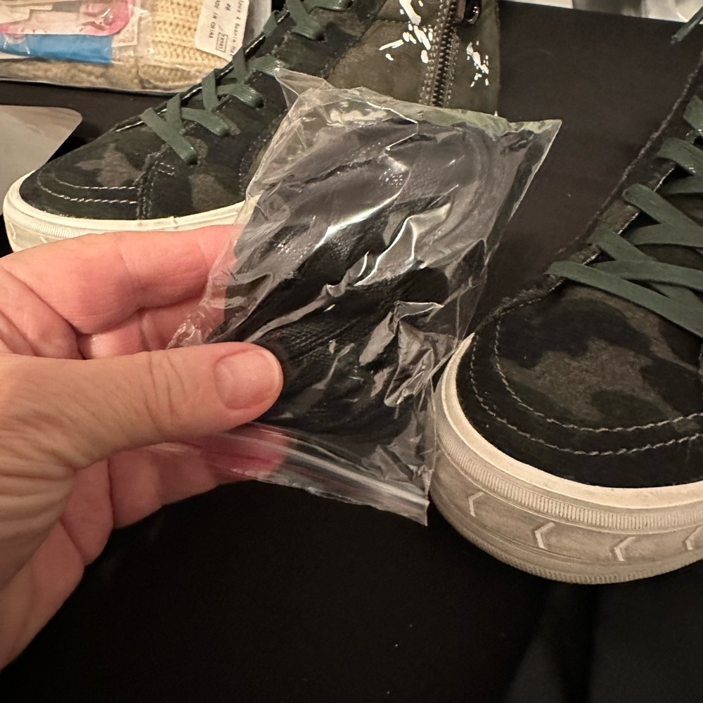 Vintage Havana Green and Camo High-Top Sneakers - Picture 7 of 8